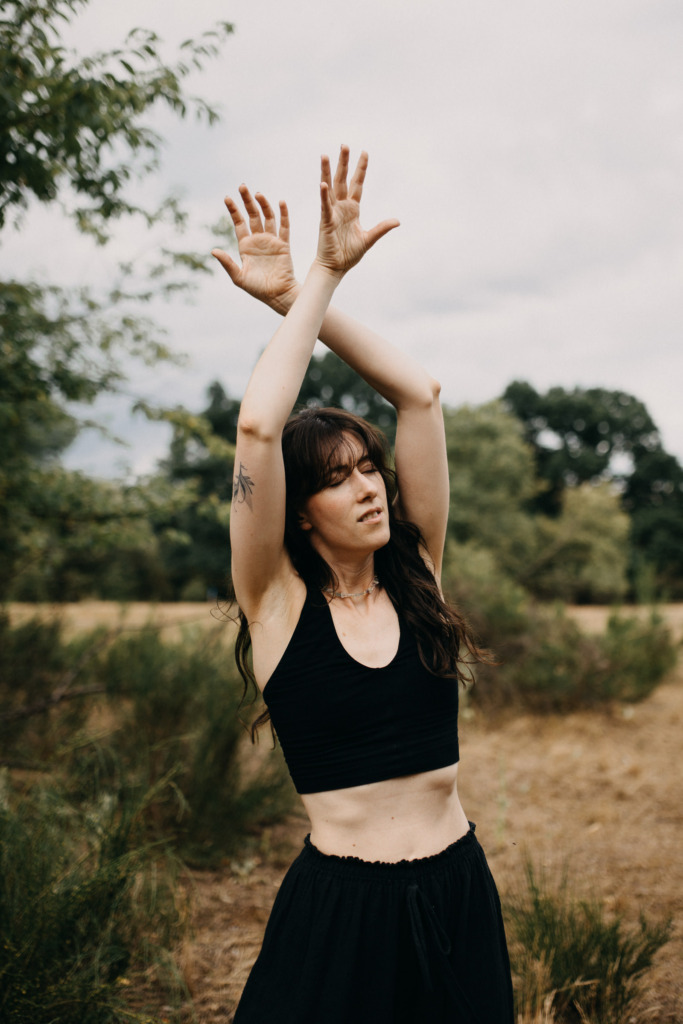 Portraits für die Yogalehrerin Olivia und ihr Shake the Dust Programm in Nürnberg